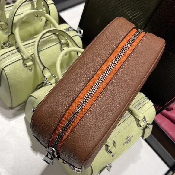 Coach Travel Kit 21
Dark Saddle/Canyon - Picture 15 of 16